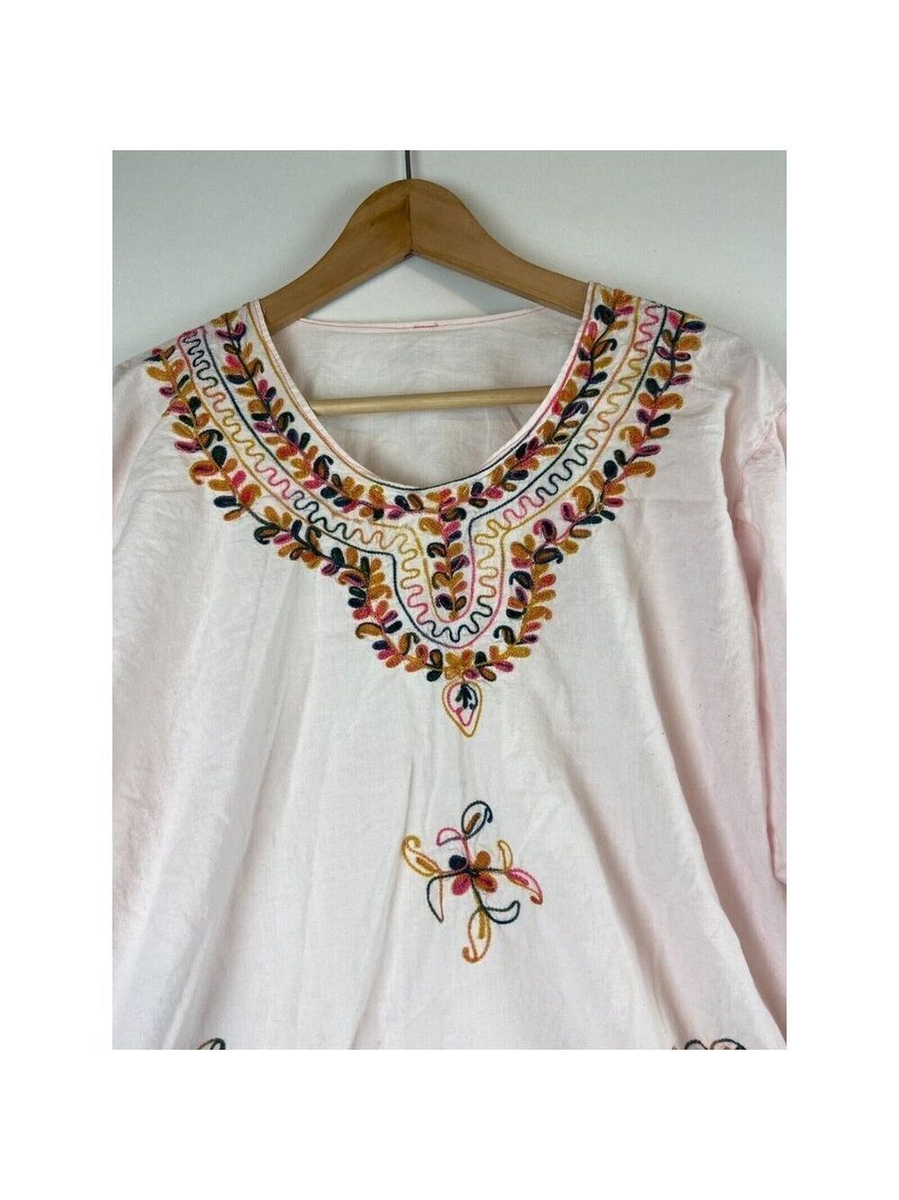 Women's Pale Pink Embroidered Cotton Blouse Size M - Picture 3 of 9
